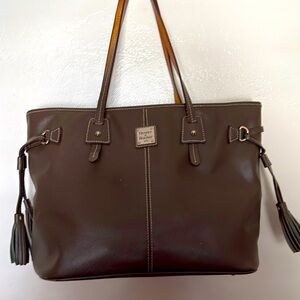 Dooney & Bourke Davis Leather Tote Bag Olive Green Zipper Preowned